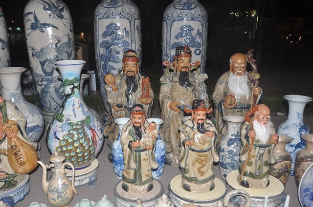 'Ceramic market' along To Lich River in Hanoi - ảnh 8